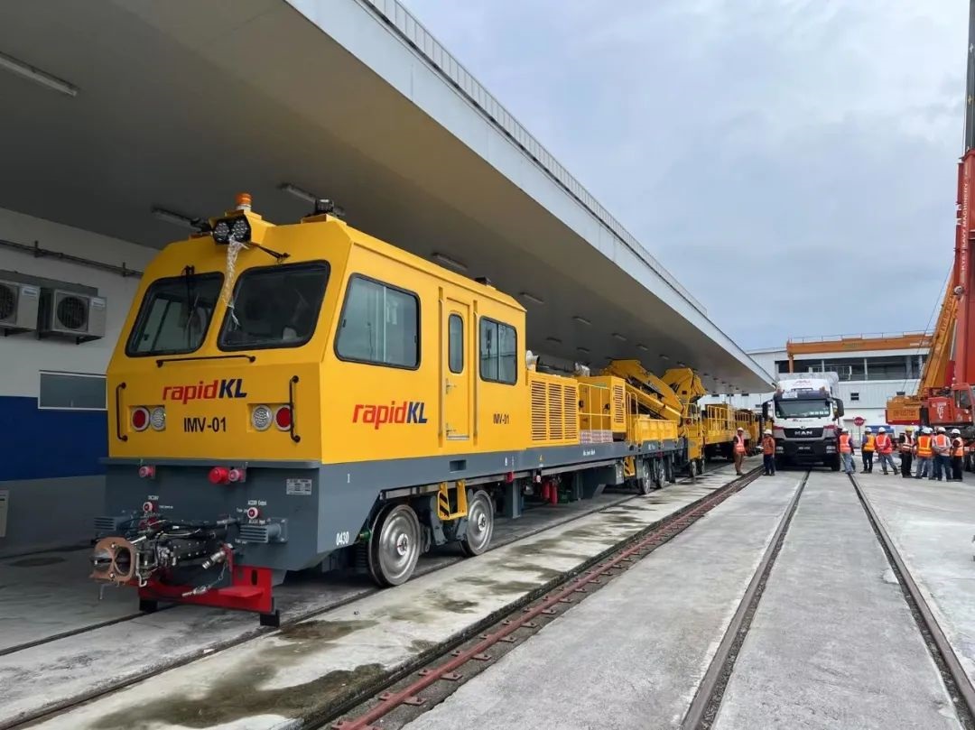 時瑞達重工馬來西亞地鐵3號線（LRT-3）項目車輛順利送抵現場